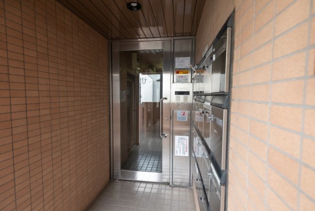 スカイコート新宿落合第３3階 エントランス