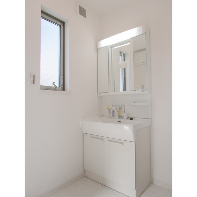 Stella Maris 便利なシャワー付き洗面台