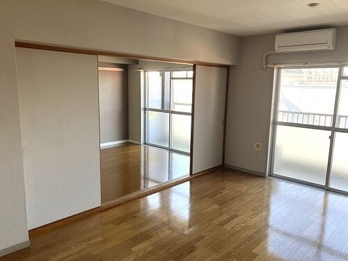 テレパレス船橋三咲Ｂ棟4階 同建物別部屋の参考画像