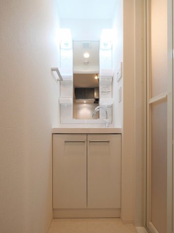 クレヴィスタ横浜大口4階 内観