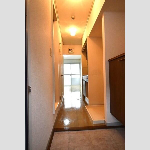 第3イースト203号室 玄関