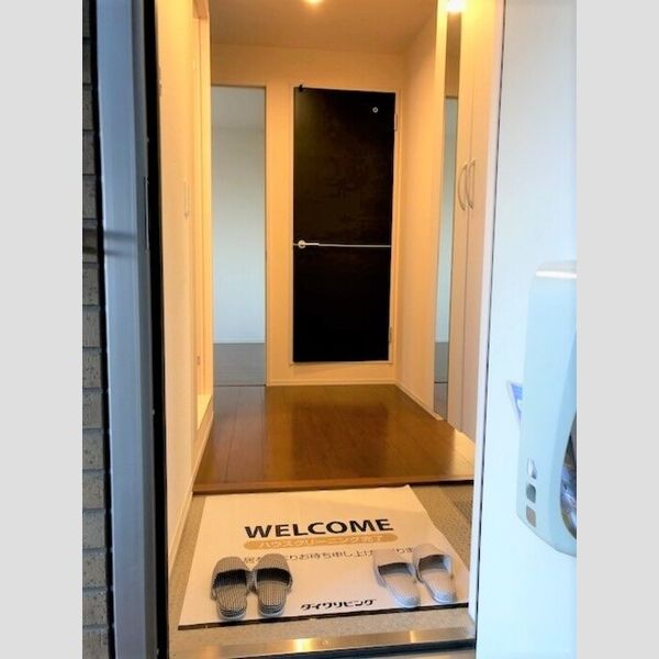 グランドゥールヒル　Ⅱ202号室 玄関