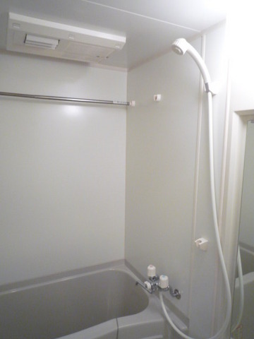 ガラ・ステーション岩本町North バス