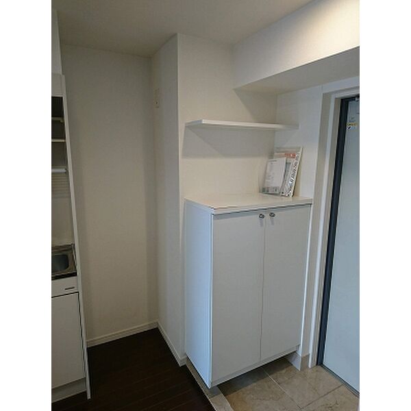 ラ・エテルノ大島ウーノ 玄関