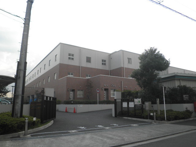 グリーンレジデンス 【高校】明治大学付属明治高校まで496ｍ