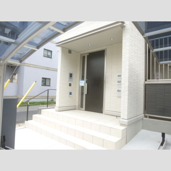 グラディート妙典208号室 オートロック付エントランス