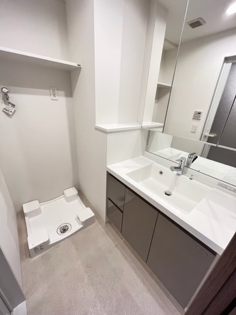 ドゥーエ菊川1階 洗面