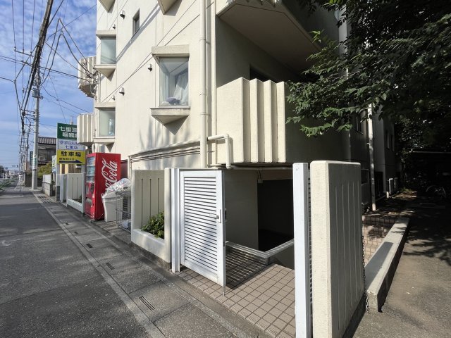 フィオリーシェ大宮 エントランス