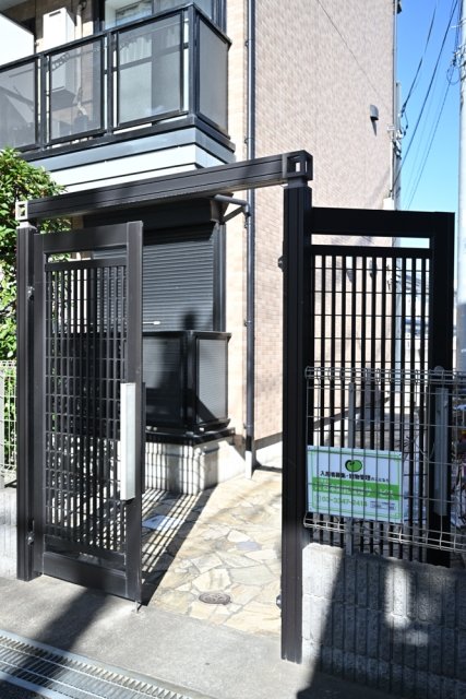 ユーハコート溝口Ａ棟301号室 エントランス