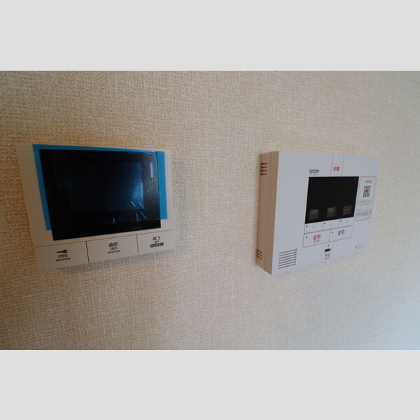 アイウェル湘南台 セコムのセキュリティシステム、TVインターフォン付きです