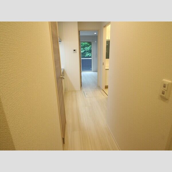 ティアレ大塚102号室 廊下