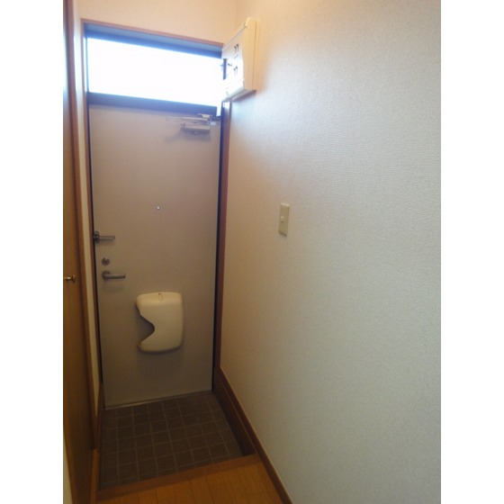 ウィステリア代々木0103号室 玄関