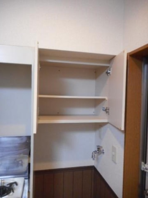 アーバンスクエア江原町Ｂ棟 収納