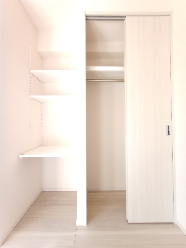 クレイシアIDZ祐天寺4階 収納