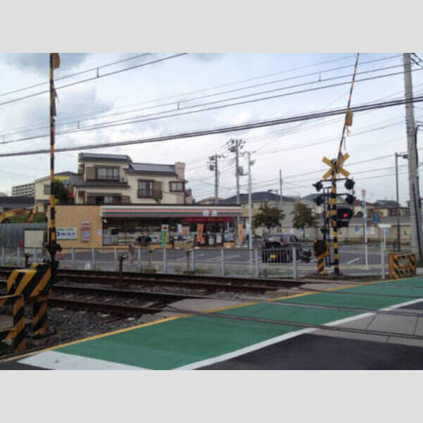 レガリア セブンイレブン葛飾鎌倉かなえ通り店まで約280メートル