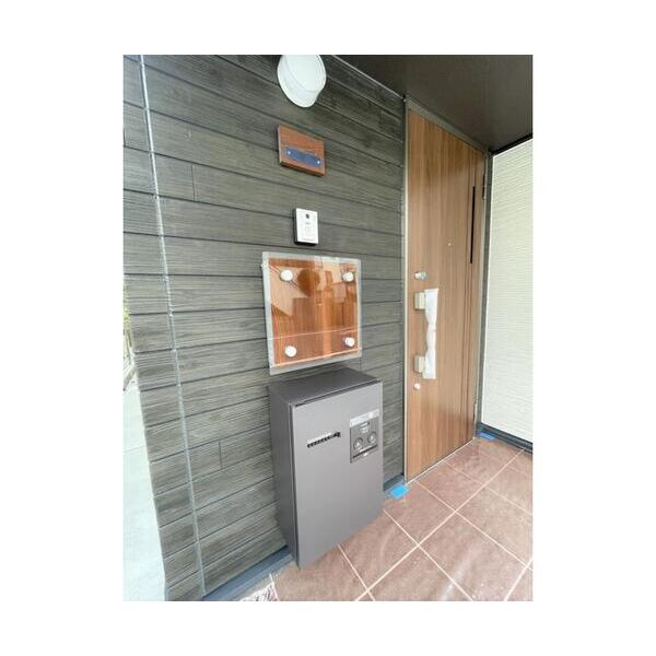 杉並区荻窪1丁目戸建　A棟 エントランス