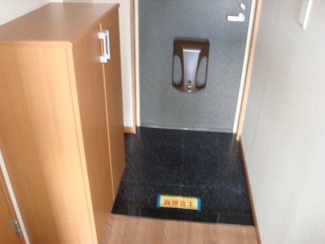 エトワール大和田301号室 玄関