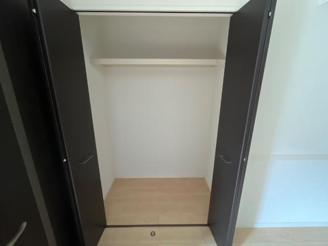 クレスト102号室 クローゼット