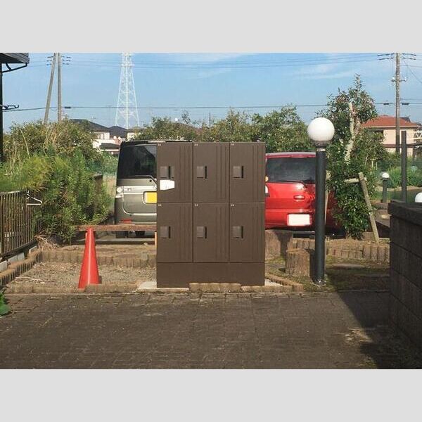 メゾンクレール　B 宅配ボックス