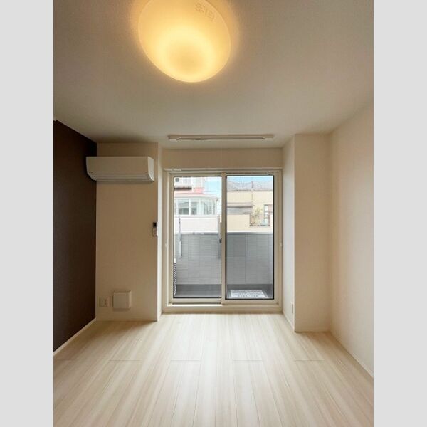 ルリアン北小岩Ⅲ305号室 洋室6、2帖