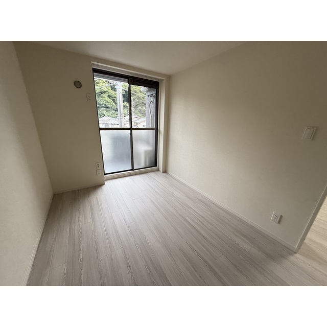 タウンコート旭町301号室 内観