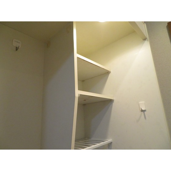 ダイヤモンドレジデンス北大塚0302号室 キッチン上収納