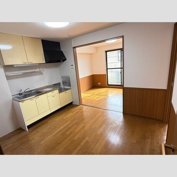 メゾン・ブルーノ リビング