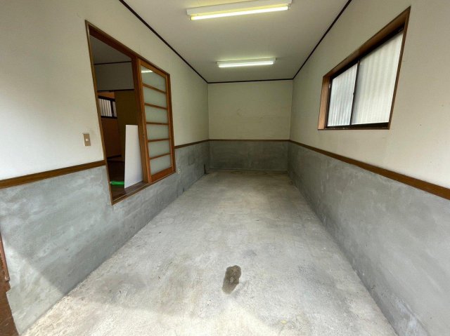 水谷東ガレージハウス コンセントのあるガレージ