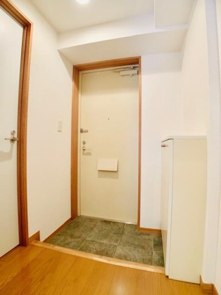 ティアラ恵比寿4階 玄関