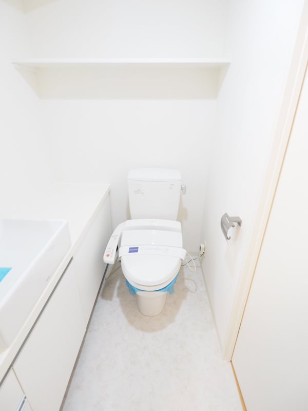 レジディア文京本駒込2階 トイレ