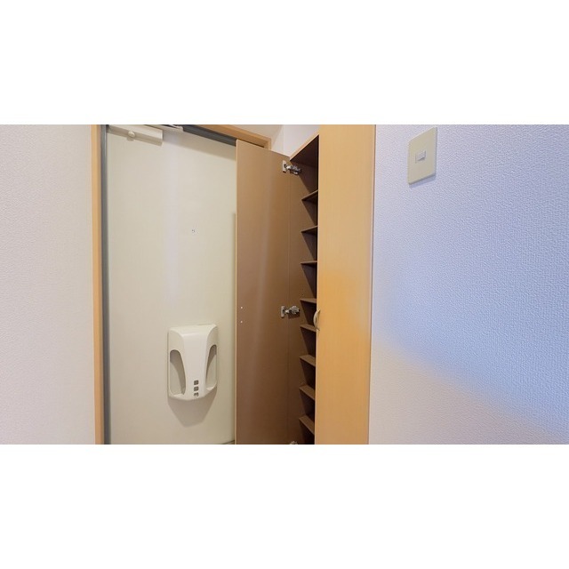 フォルトゥーナ 下駄箱