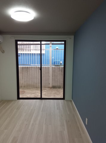 サンライズFMファーストマンション102号室 リビング