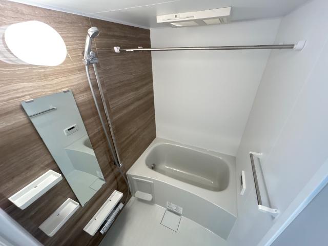 ピーニャ市川102号室 バス