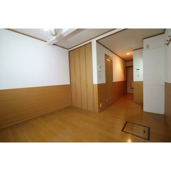 パレットコート303号室 同建物別部屋の参考画像