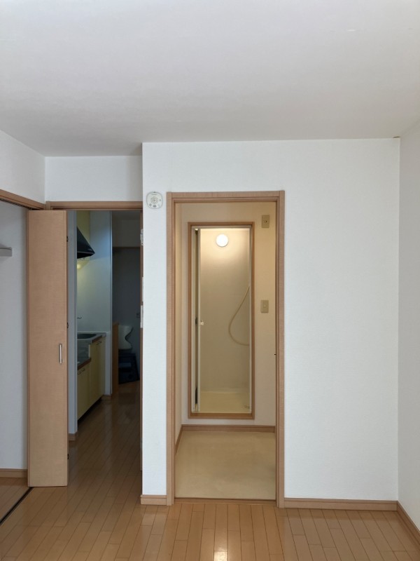 ユイマール末広2階 内観