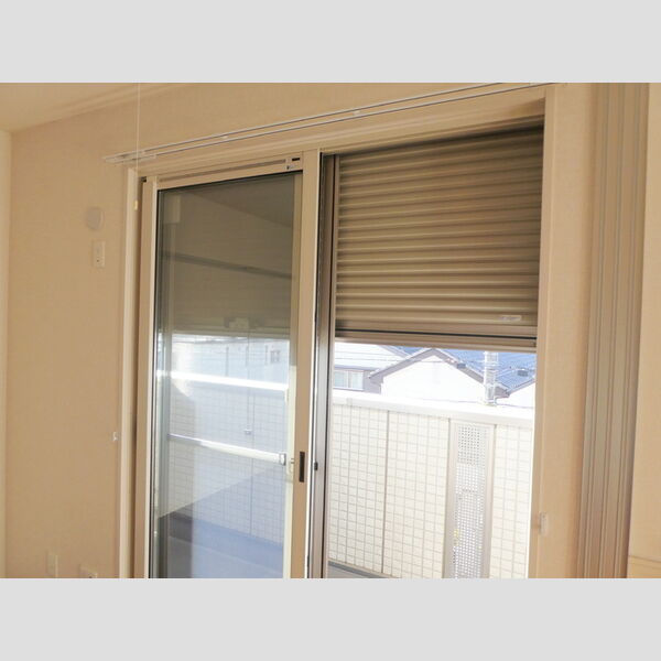 Villa Garland Court302号室 シャッター雨戸