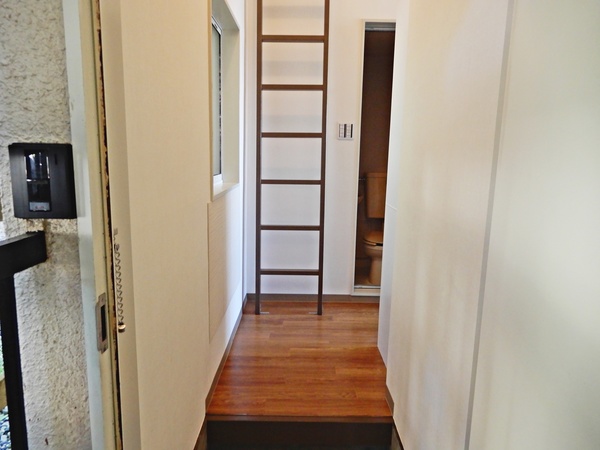 ユーハイツ 玄関