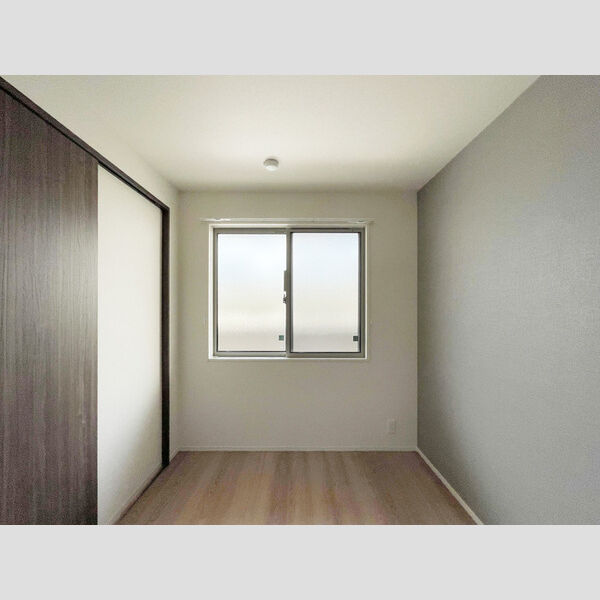 セレスティア白鳥208号室 洋室