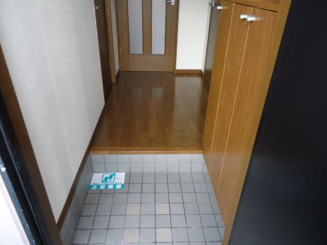 グランディール茅ヶ崎305号室 玄関