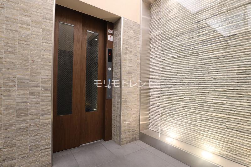 カスタリア中目黒6階 エレベータホール