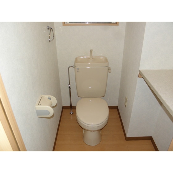 ラトゥール　レジュモー402号室 内観