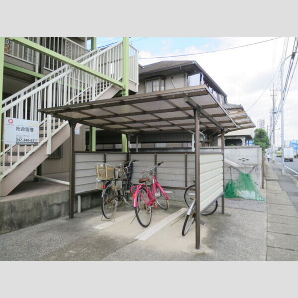 コンドミニアムアルファ202号室 駐輪場