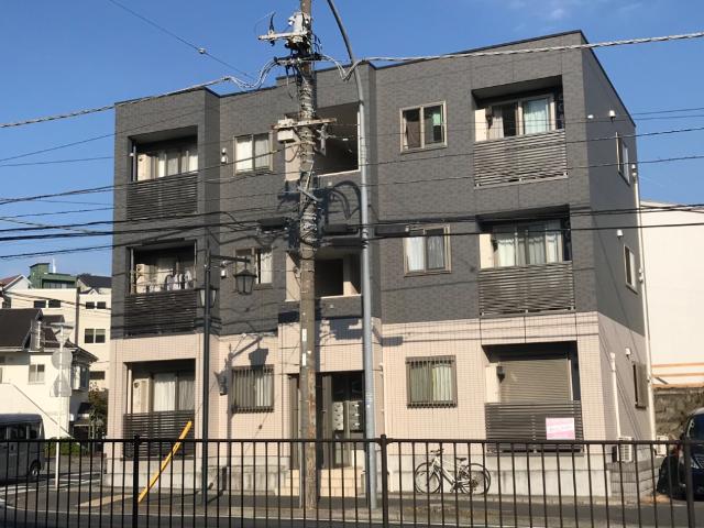 キャトルセゾン白楽101号室 外観写真（昼）