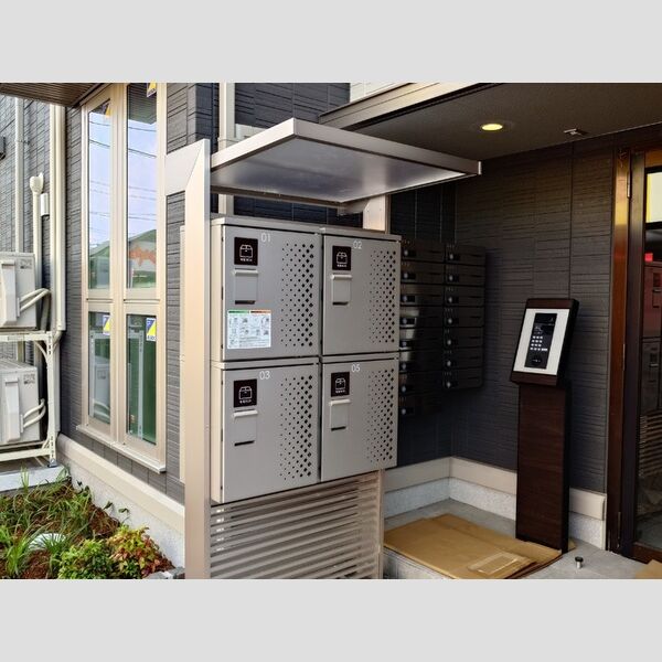 セジュール師岡町 宅配ボックス
