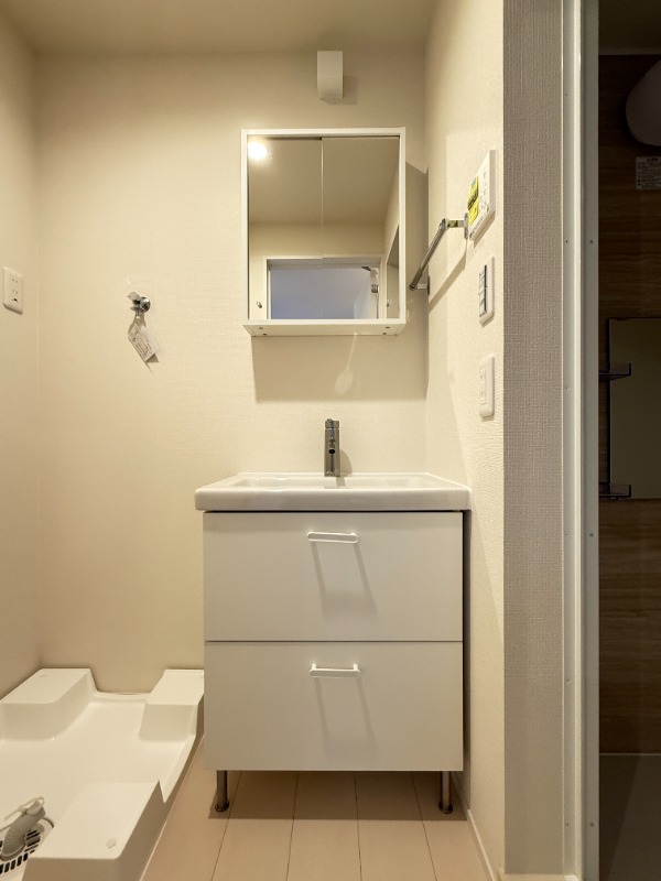 カーサ本木1階 独立洗面台