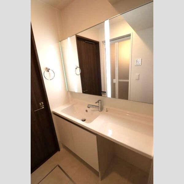 グラナーデ東葛西 洗髪洗面化粧台