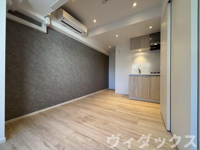 Log入谷／ログ入谷 Log入谷