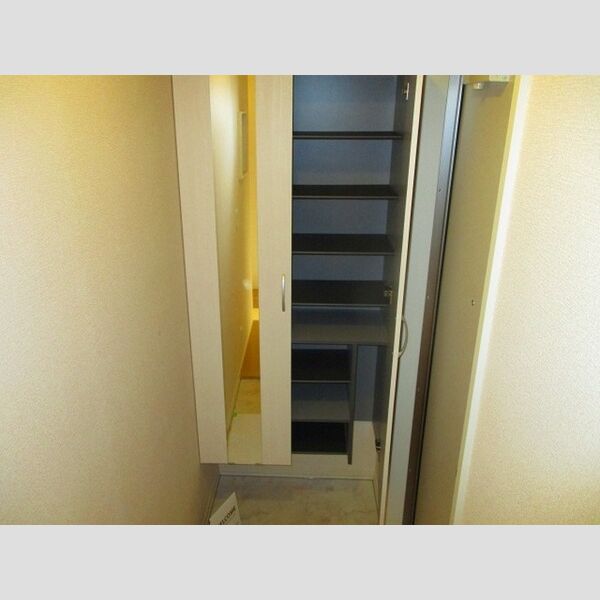 ルクティア シューズBOX