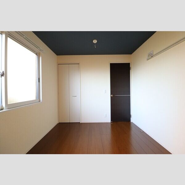 ベアーレ　B101号室 洋室6帖