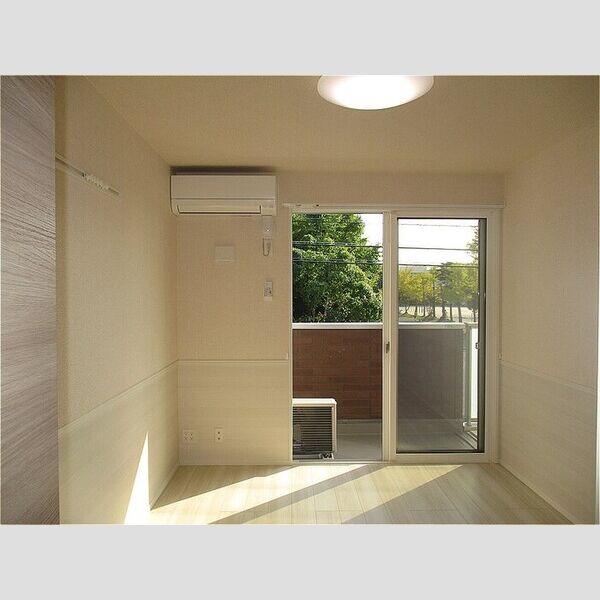 メゾンクオーレⅢ202号室 洋室